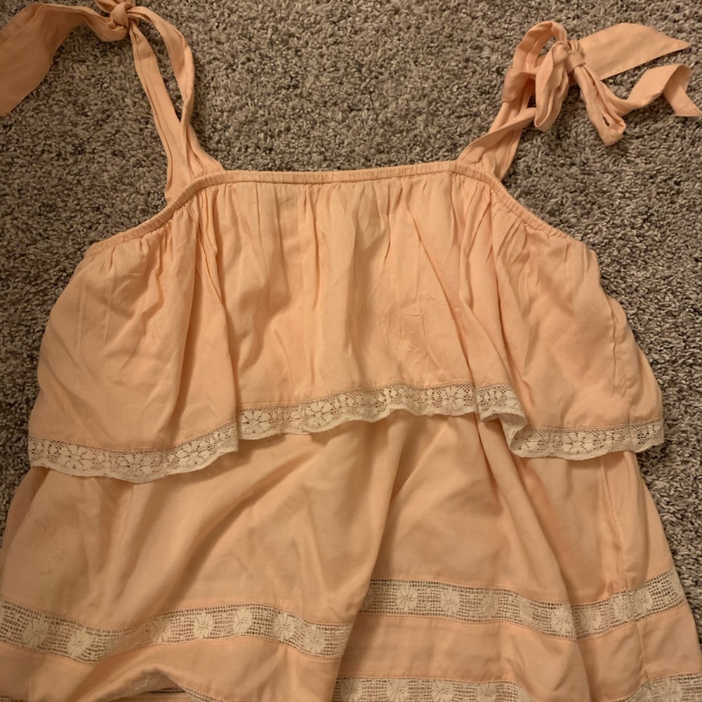 American Eagle peach tie shirt. NEW WITH TAGS!! 🙂